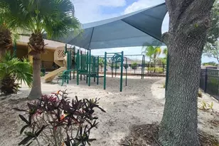 820 Parker Den Dr, Ruskin, FL 33570 - Photo 34