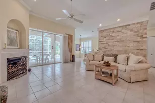 8310 Whispering Woods Ct, Bradenton, FL 34202 - Photo 12