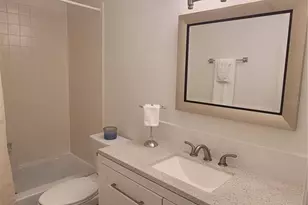 3360 S Osprey Ave, Sarasota, FL 34239 - Photo 16