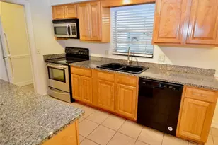 3360 S Osprey Ave, Sarasota, FL 34239 - Photo 1