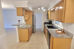 3360 S Osprey Ave, Sarasota, FL 34239 - Photo 2