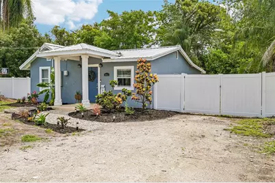 5021 20th Street Ct E, Bradenton, FL 34203 - Photo 2