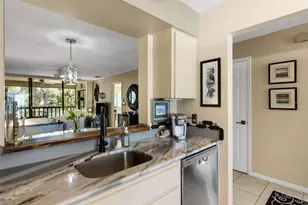 5252 Lake Village Dr, Sarasota, FL 34235 - Photo 20