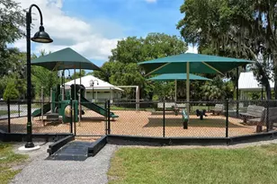 5689 Evergreen Dr, Sarasota, FL 34233 - Photo 38