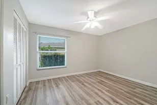 5689 Evergreen Dr, Sarasota, FL 34233 - Photo 24