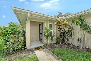 5689 Evergreen Dr, Sarasota, FL 34233 - Photo 4