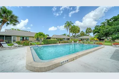 5689 Evergreen Drive #18, Sarasota, FL 34233 - Photo 34
