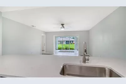 5689 Evergreen Drive #18, Sarasota, FL 34233 - Photo 18