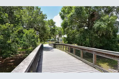 5689 Evergreen Drive #18, Sarasota, FL 34233 - Photo 42