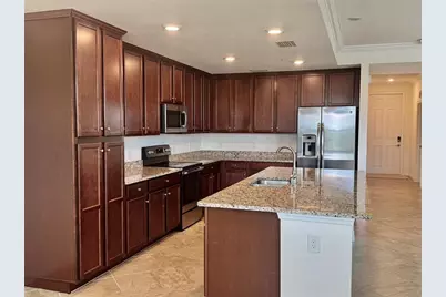 17118 Vardon Terrace #303, Bradenton, FL 34211 - Photo 2