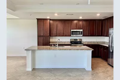 17118 Vardon Terrace #303, Bradenton, FL 34211 - Photo 4