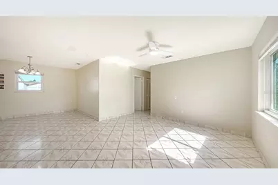 3307 Newtown Boulevard, Sarasota, FL 34234 - Photo 6
