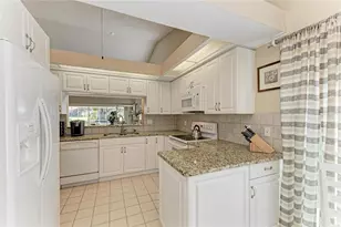 4909 Clubview Ct E, Bradenton, FL 34203 - Photo 24