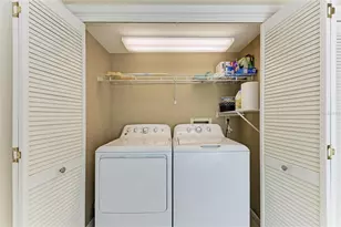 4909 Clubview Ct E, Bradenton, FL 34203 - Photo 40