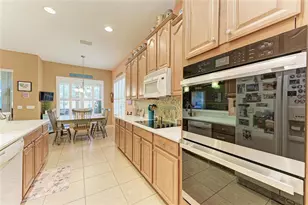 3728 Summerwind Cir, Bradenton, FL 34209 - Photo 12