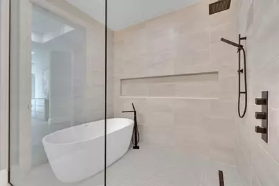 70 Avenida Veneccia #201, Sarasota, FL 34242 - Photo 28