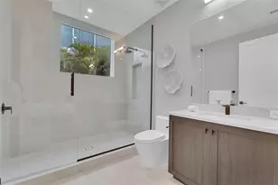70 Avenida Veneccia, Sarasota, FL 34242 - Photo 34