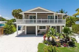 203 72nd St, Holmes Beach, FL 34217 - Photo 2