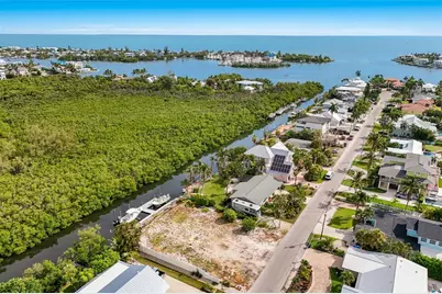 508 77th Street, Bradenton Beach, FL 34217 - Photo 10