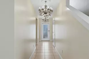 9108 Royal River Cir, Parrish, FL 34219 - Photo 4