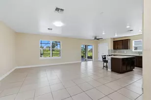 9108 Royal River Cir, Parrish, FL 34219 - Photo 8