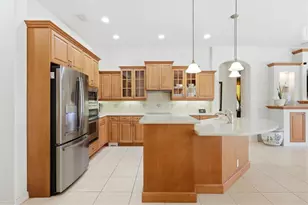 815 Tropez Ln, Venice, FL 34292 - Photo 14