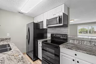 3012 15th St W, Bradenton, FL 34205 - Photo 18