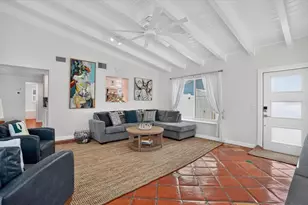 6203 Holmes Blvd, Holmes Beach, FL 34217 - Photo 10