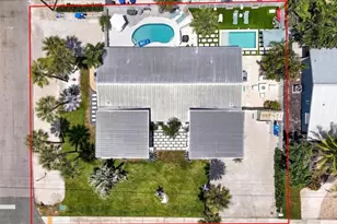 6203 Holmes Blvd, Holmes Beach, FL 34217 - Photo 6