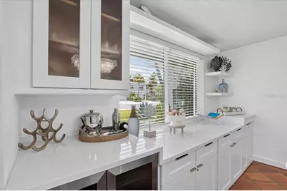 6203 Holmes Boulevard, Holmes Beach, FL 34217 - Photo 16
