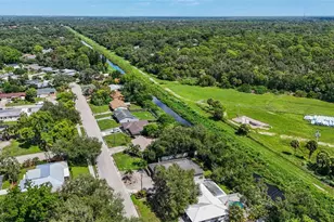 2129 Linwood Dr, Sarasota, FL 34232 - Photo 50