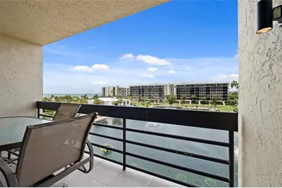 1095 Gulf Of Mexico Drive #303, Longboat Key, FL 34228 - Photo 30