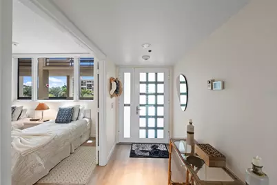 1095 Gulf Of Mexico Drive #303, Longboat Key, FL 34228 - Photo 4