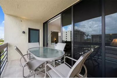 1095 Gulf Of Mexico Drive #303, Longboat Key, FL 34228 - Photo 30
