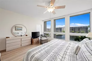 1095 Gulf of Mexico Dr, Longboat Key, FL 34228 - Photo 18