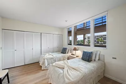 1095 Gulf Of Mexico Drive #303, Longboat Key, FL 34228 - Photo 24