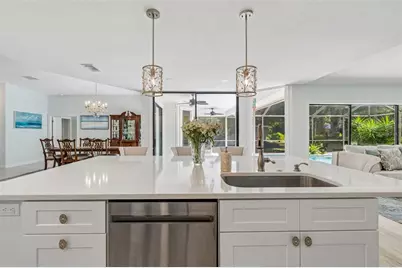 4627 Trails Drive, Sarasota, FL 34232 - Photo 4