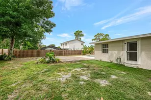 2136 Brueckner Dr, Sarasota, FL 34231 - Photo 30