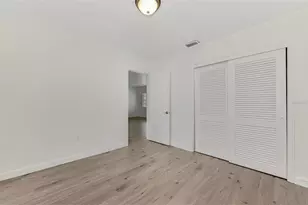 2136 Brueckner Dr, Sarasota, FL 34231 - Photo 24