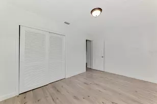 2136 Brueckner Dr, Sarasota, FL 34231 - Photo 28