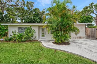 2136 Brueckner Drive, Sarasota, FL 34231 - Photo 4