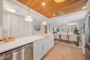 914 Spanish Dr S, Longboat Key, FL 34228 - Photo 4