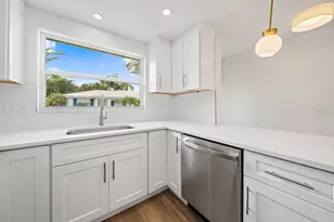 683 Spanish Dr S, Longboat Key, FL 34228 - Photo 8