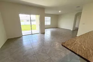 12724 Lateral Root Dr, Sarasota, FL 34238 - Photo 6