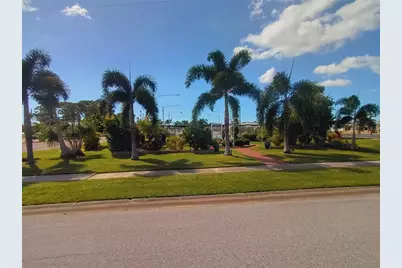 5317 Oakland Hills Avenue, Sarasota, FL 34234 - Photo 44