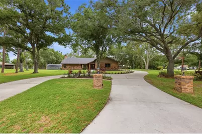 10616 Forest Run Drive, Bradenton, FL 34211 - Photo 8