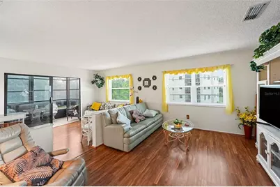 5970 80th St N #301, Saint Petersburg, FL 33709 - Photo 4
