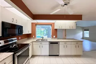 5024 Southern Pine Cir, Venice, FL 34293 - Photo 24