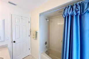 5024 Southern Pine Cir, Venice, FL 34293 - Photo 46