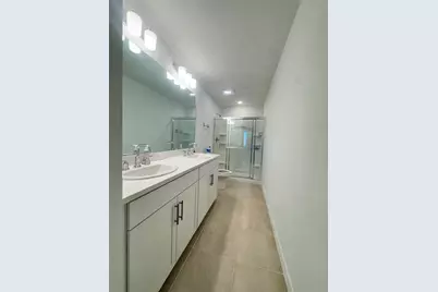 8528 Daybreak Street, Sarasota, FL 34241 - Photo 14